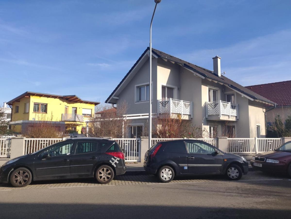 Relax - Ferienhaus In Wien 外观 照片